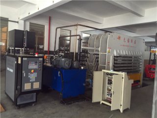 電加熱導熱油爐如何配套反應釜？